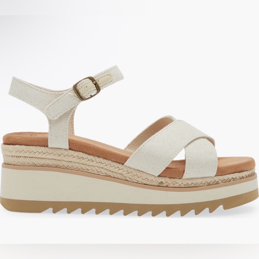 Toms Gia Tan and Cream Wedge Sandals - Picture 3 of 7